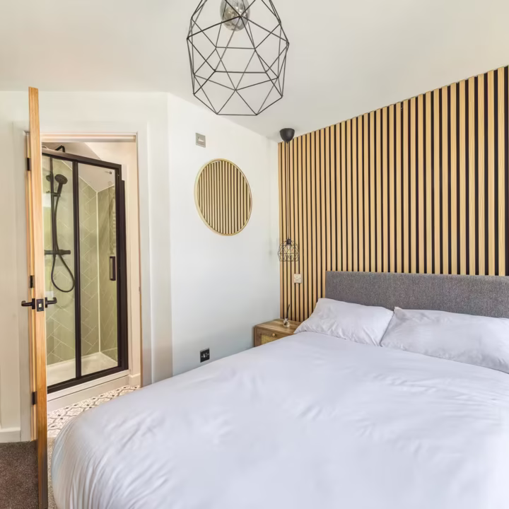 Room 1, May Street, DE22