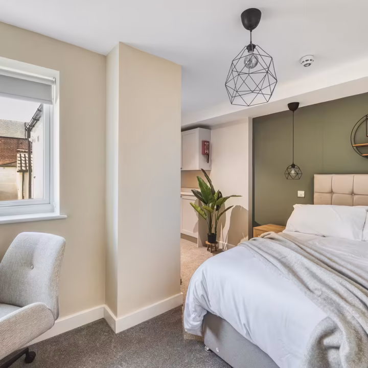 Room 2, Nelson Street, NG10