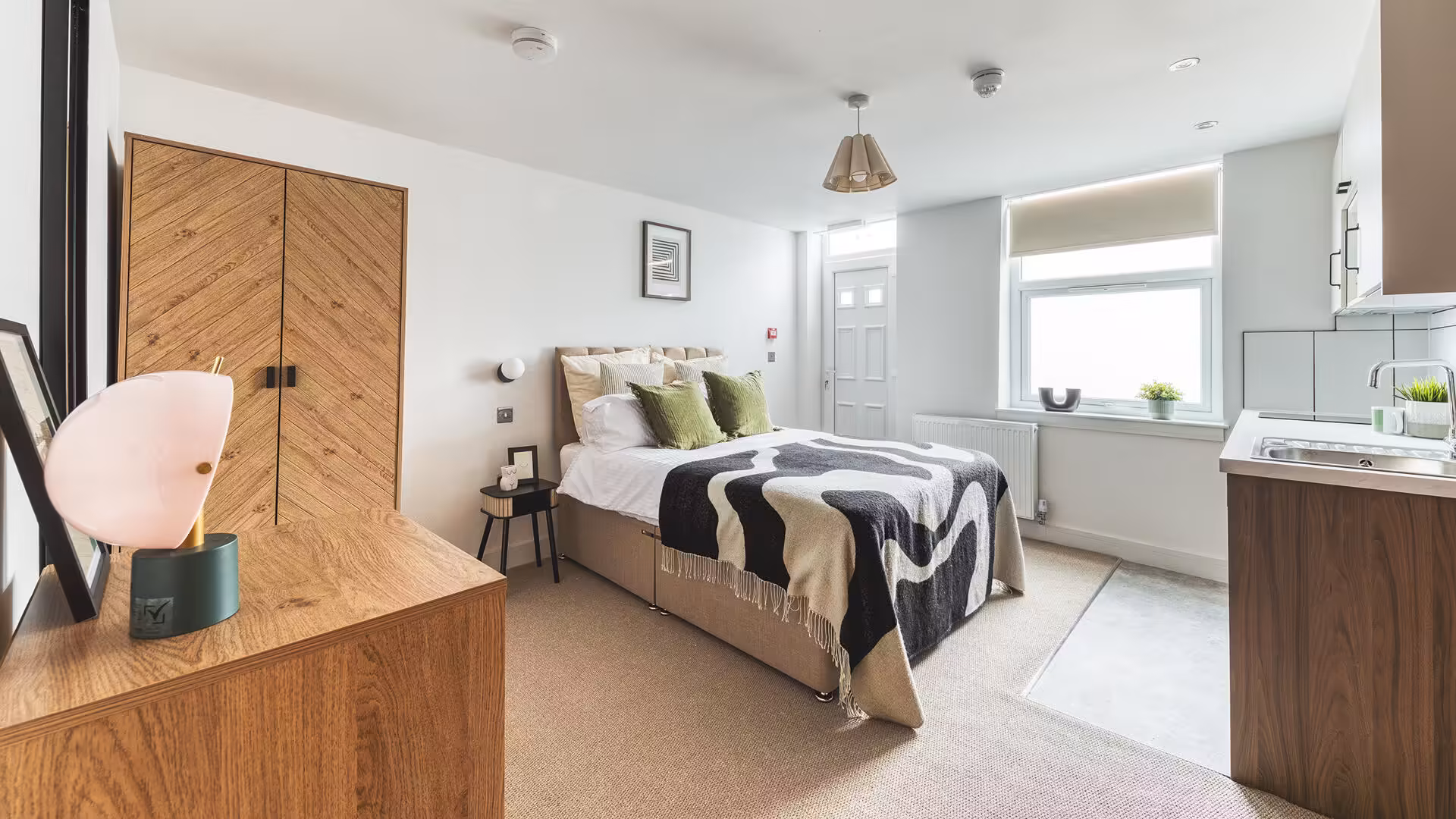 Studio 1, Mitchell Street, NG10