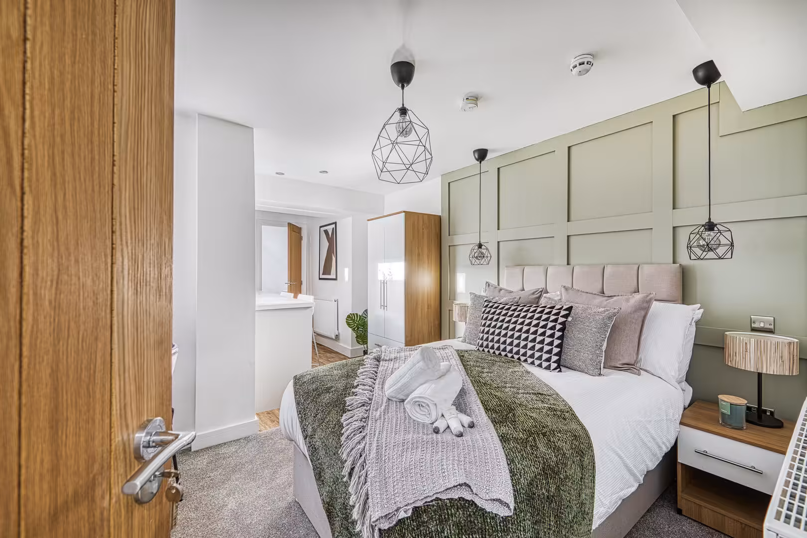 Room 2, Bennett Street, NG10