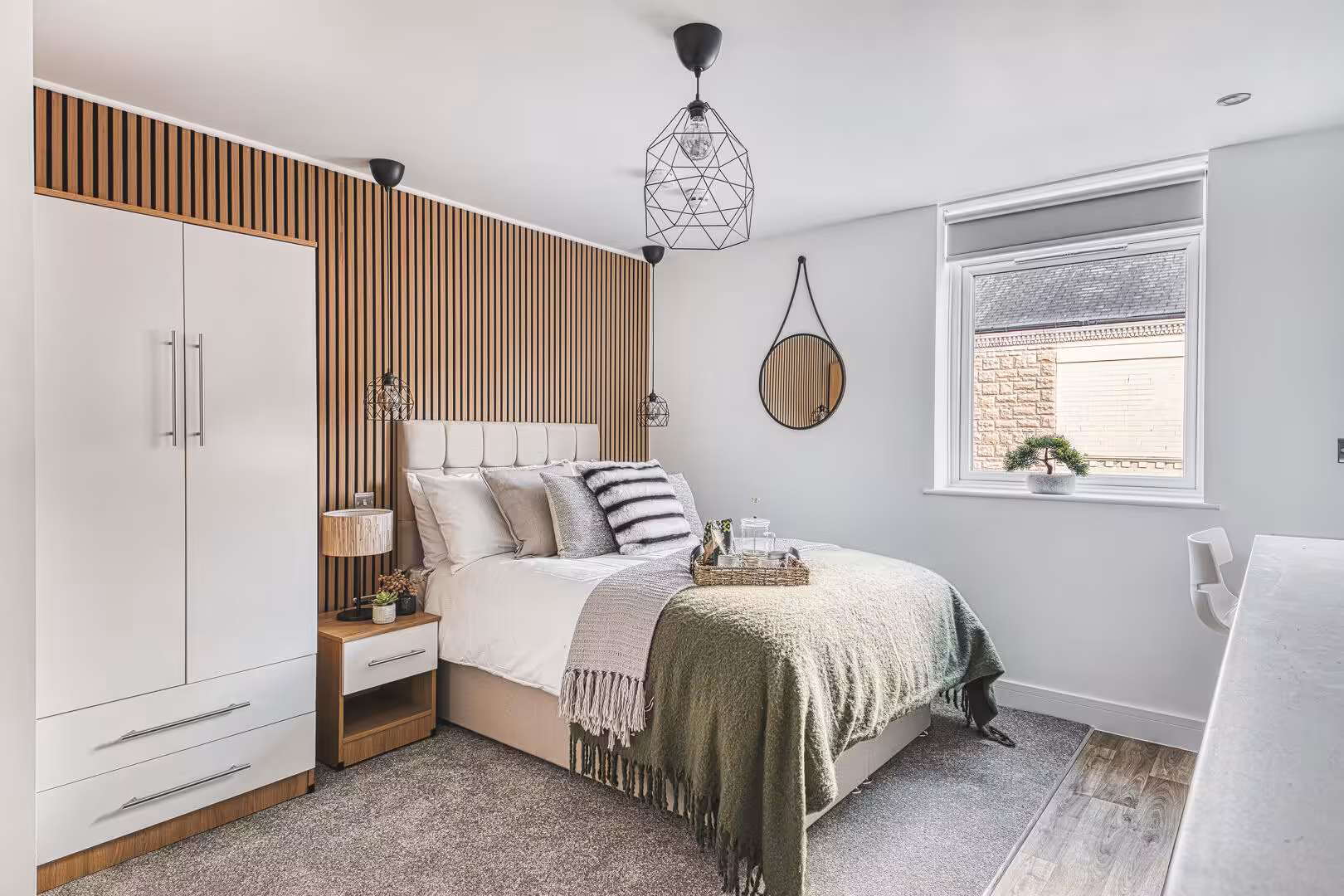 Room 3, Bennett Street, NG10